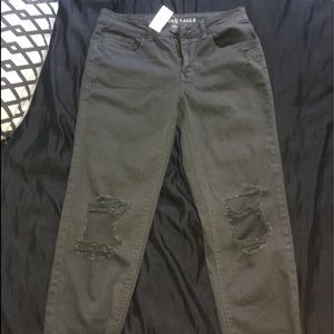 Brand new with tags American Eagle Tom girl jeans.